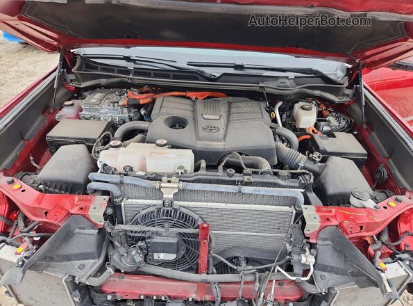 7SVAAABA2RX026347 2024 TOYOTA SEQUOIA Red უკანა სალონის ხედი