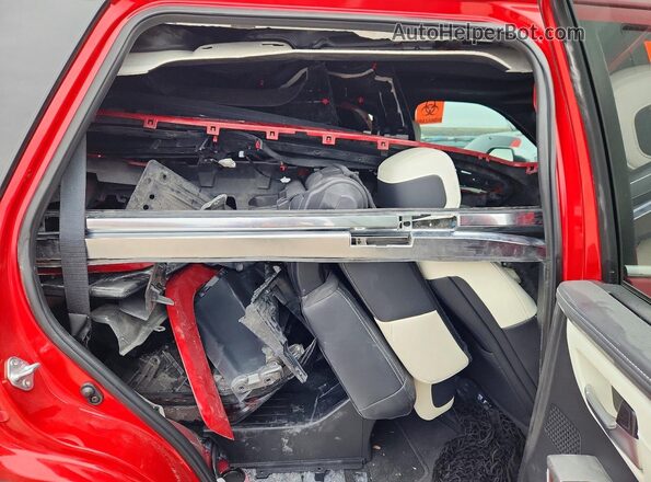 7SVAAABA2RX026347 2024 TOYOTA SEQUOIA Red უკანა სავარძლების ხედი