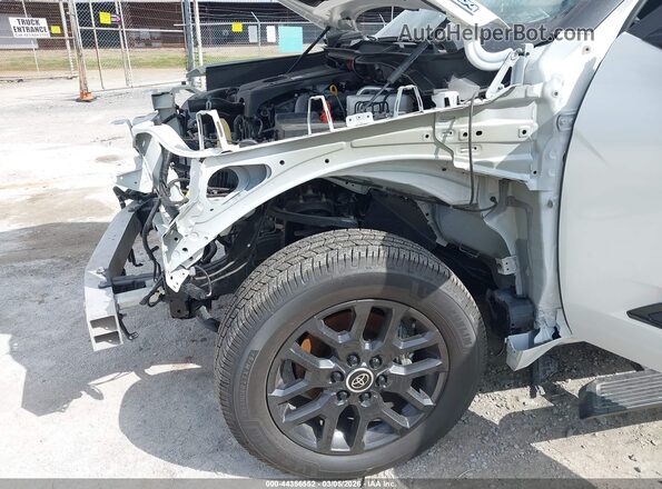 7SVAAABA4RX026186 2024 TOYOTA SEQUOIA White წინა ხედი