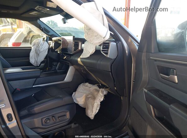 7SVAAABA7TX080993 2026 TOYOTA SEQUOIA Gray Vista interior delantera