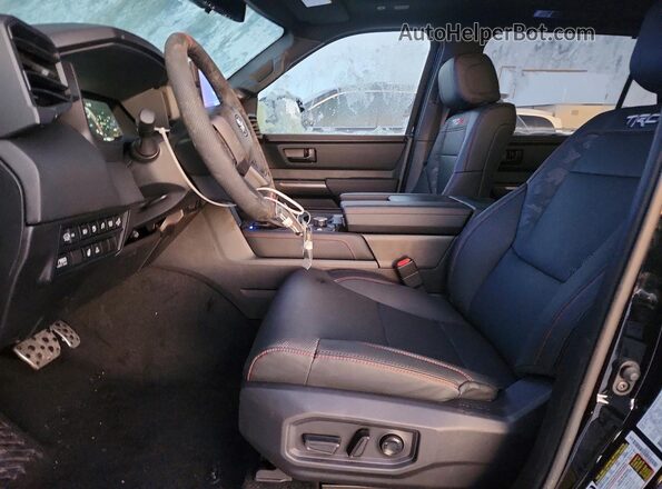 7SVAAABA9TX082454 2026 TOYOTA SEQUOIA Black Vista interior delantera