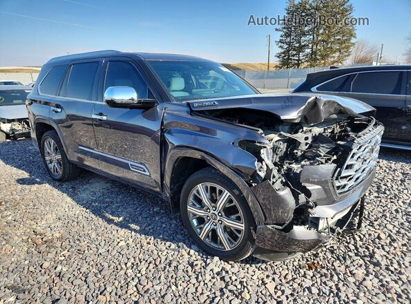 7SVAAABAXPX011821 2023 TOYOTA SEQUOIA Серый Передняя правая четверть