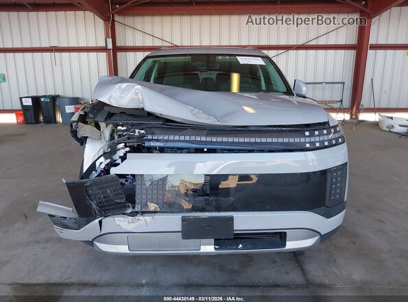 7YAMTFS31TY006553 2026 HYUNDAI IONIQ 9 Gray Սալոնի հետևի տեսք