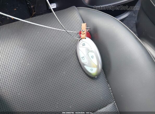 7YAMUFS30TY006329 2026 HYUNDAI IONIQ 9 Red Առջևի վահանակի տեսք