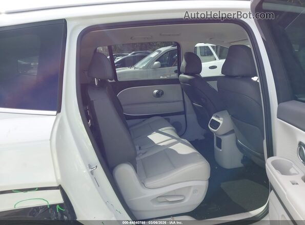 7YAMUFS33TY005353 2026 HYUNDAI IONIQ 9 White Вид наклейки з VIN-кодом