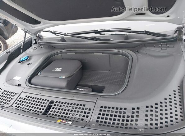 7YAMWFS59TY005451 2026 HYUNDAI IONIQ 9 Gray Հետևի տեսք