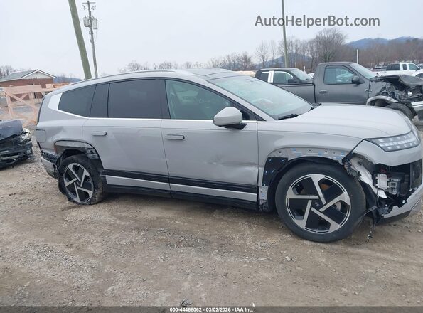 7YAMWFS59TY005451 2026 HYUNDAI IONIQ 9 Gray Սալոնի հետևի տեսք