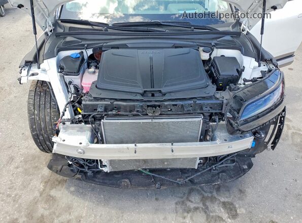 KMUKEDSB7RU021706 2024 GENESIS GV60 White 