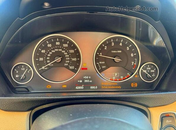 WBA8E5G32HNU45255 2017 BMW 3 SERIES White Widok deski rozdzielczej