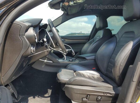 ZASFAKNN1J7B72951 2018 ALFA ROMEO STELVIO Black Widok deski rozdzielczej