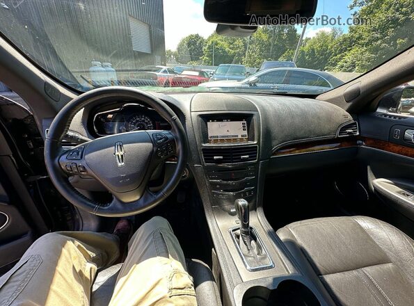 2LMHJ5NK3HBL01668 2017 LINCOLN MKT Black უკანა სავარძლების ხედი