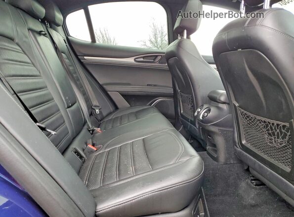 ZASFAKNN9J7B85530 2018 ALFA ROMEO STELVIO Blue Вид підкапотного простору