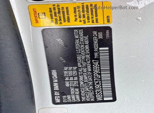 WBS3U9C57GP969947 2016 BMW M4 White Вид задньої частини салону