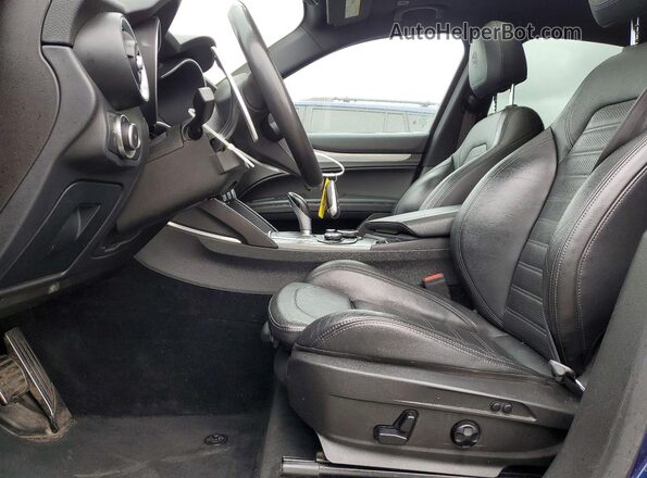 ZASFAKNN9J7B85530 2018 ALFA ROMEO STELVIO Blue Вид панелі приладів
