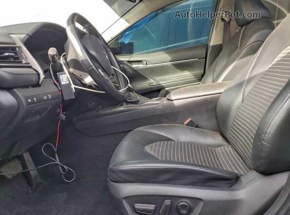 4T1G11AK9MU548185 2021 TOYOTA CAMRY Black Vista interior delantera
