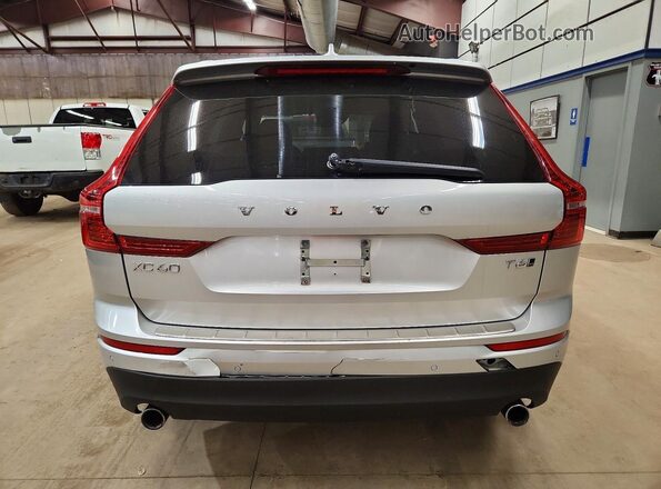 YV4A22RK9M1699012 2021 VOLVO XC60 Silver Սալոնի դիմացի տեսք