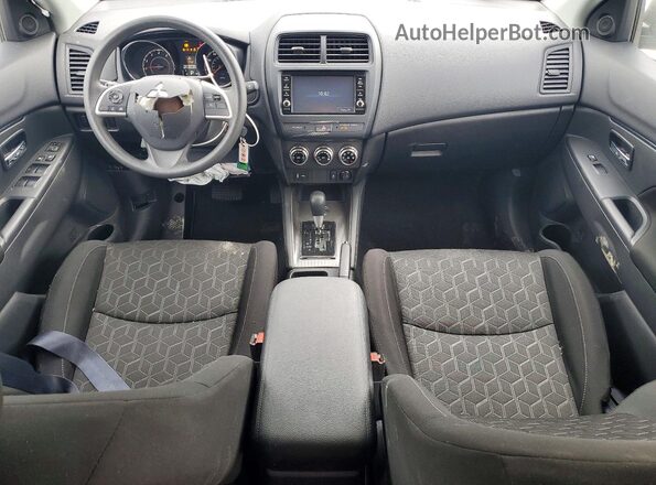 JA4ARUAU0SU008723 2025 MITSUBISHI OUTLANDER Gray 