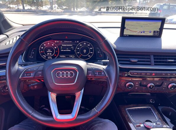 WA1LAAF70HD050870 2017 AUDI Q7 White Widok deski rozdzielczej