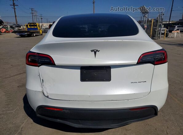 7SAYGDEE9RA222562 2024 TESLA MODEL Белый Вид салона спереди