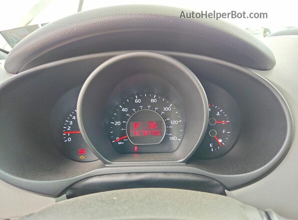 KNDJN2A27K7016370 2019 KIA SOUL Белый 