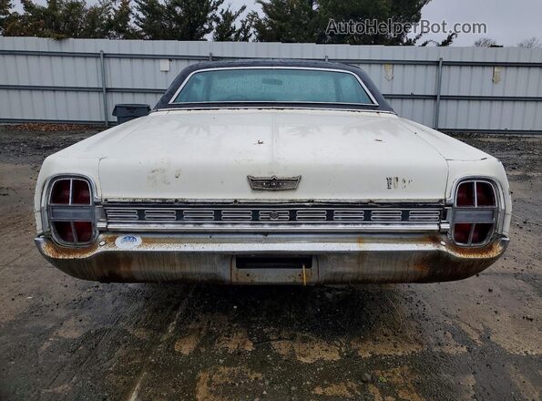 8E62Y218697 1968 FORD LTD White Widok z tyłu