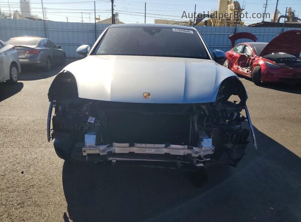 WP1BE2AY8NDA51058 2022 PORSCHE CAYENNE Silver უკანა ხედი