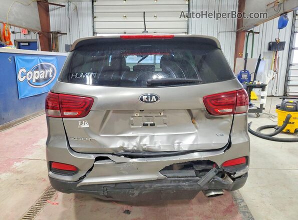 5XYPG4A56KG446582 2019 KIA SORENTO Silver 