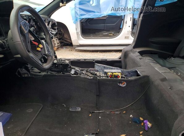 1G1FH1R77M0118747 2021 CHEVROLET CAMARO Gray Вид салону спереду