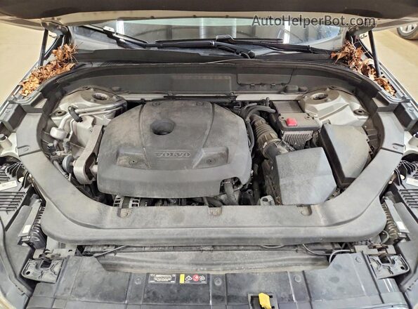 YV4A22RK9M1699012 2021 VOLVO XC60 Silver VIN կոդի պիտակի տեսք