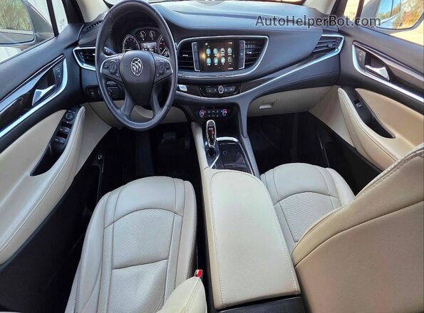 5GAERBKW0JJ174799 2018 BUICK ENCLAVE Серебряный Вид задних сидений