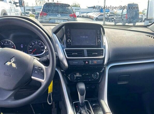 JA4AS3AA9JZ039927 2018 MITSUBISHI ECLIPSE White 