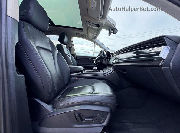 WA1LXAF76MD012374 2021 AUDI Q7 Black 