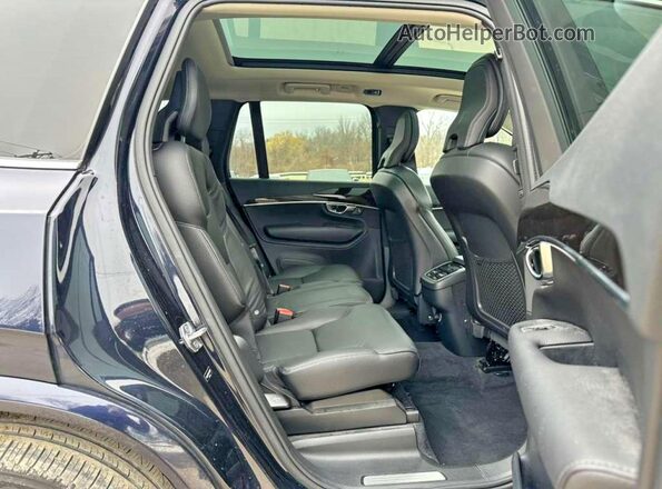 YV4A22PK9K1439533 2019 VOLVO XC90 Black 