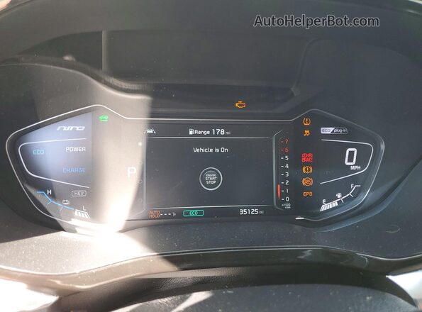 KNDCD3LD5L5433225 2020 KIA NIRO White Widok tylnych siedzeń