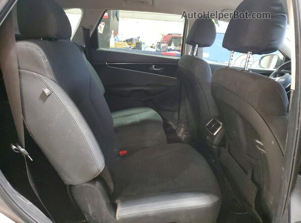 5XYPG4A56KG446582 2019 KIA SORENTO Silver 