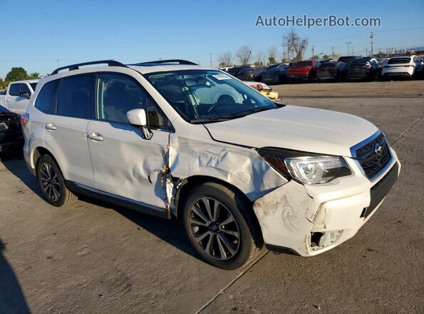 JF2SJGWC4HH457909 2017 SUBARU FORESTER2. White წინა ხედი