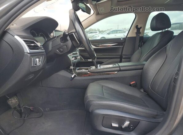 WBA7E2C5XHG740075 2017 BMW 7 SERIES Gray Dashboard view