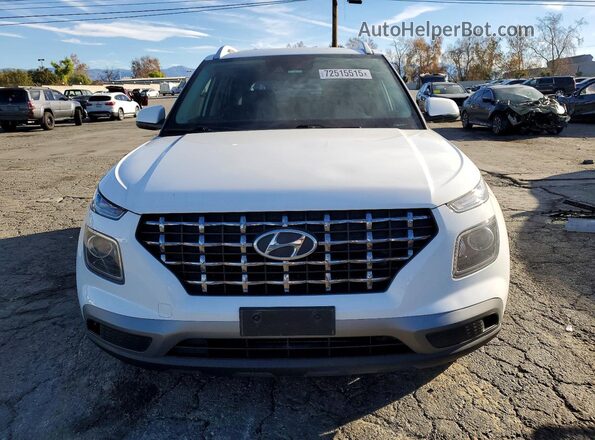 KMHRC8A3XNU208940 2022 HYUNDAI VENUE White 