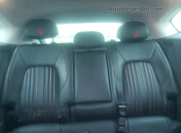 ZN661YUL7JX301978 2018 MASERATI LEVANTE Gray 