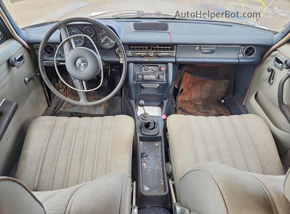 114015100304449 1971 MERCEDES-BENZ 230 Коричневый 
