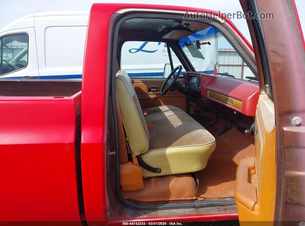 CCL447F510362     1977 CHEVROLET C10 Red Вид салону спереду