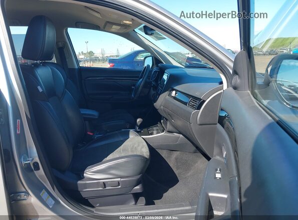JA4AD3A35KJ001803 2019 MITSUBISHI OUTLANDER Silver 
