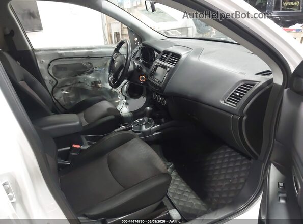 JA4AP3AU4HZ045530 2017 MITSUBISHI OUTLANDER SPORT White 