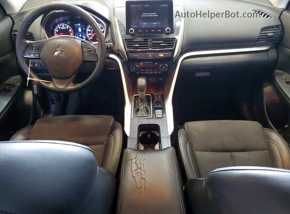 JA4ASWAA0NZ046837 2022 MITSUBISHI ECLIPSE Черный Вид панели приборов