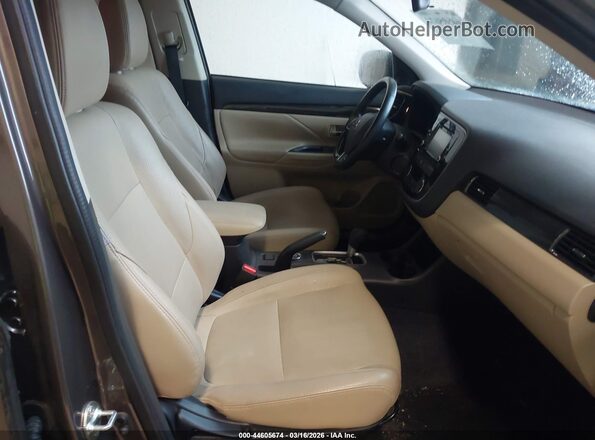 JA4AZ3A3XGZ024259 2016 MITSUBISHI OUTLANDER Gray Vista interior delantera
