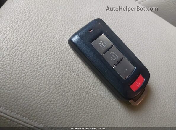 JA4AZ3A3XGZ024259 2016 MITSUBISHI OUTLANDER Gray Vista del salpicadero