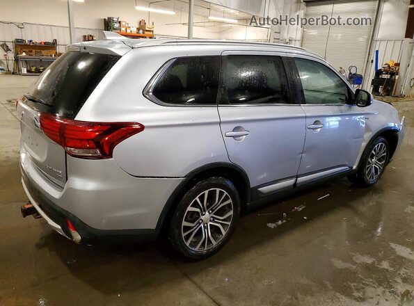 JA4JZ4AX1HZ031871 2017 MITSUBISHI OUTLANDER Silver Trasero derecho