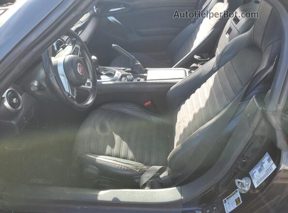 JC1NFAEK2H0130276 2017 FIAT 124 Черный Вид салона спереди