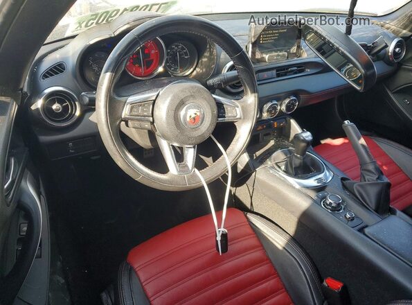 JC1NFAEK9K0140942 2019 FIAT 124 Silver Dashboard view