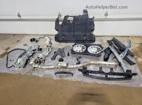 JF1GUABC9S8339821 2025 SUBARU IMPREZA Silver Вид підкапотного простору